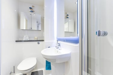 1 bed studio, Great Crosshall Street, City Centre, Liverpool, L32AT - Image 7